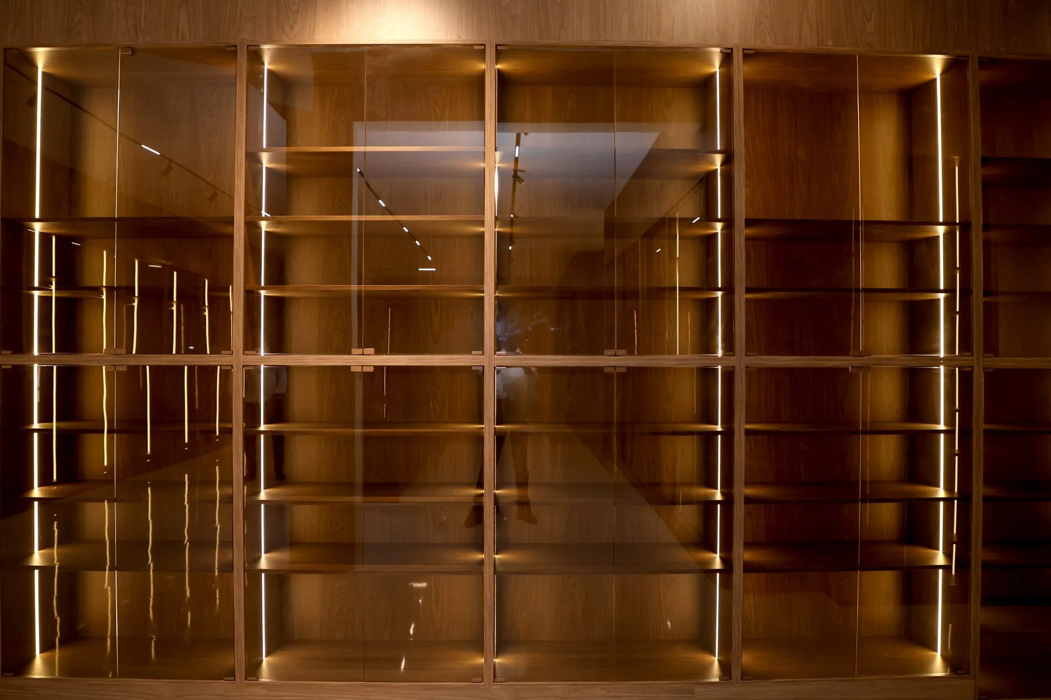 Private Villa Walk-in Wardrobe